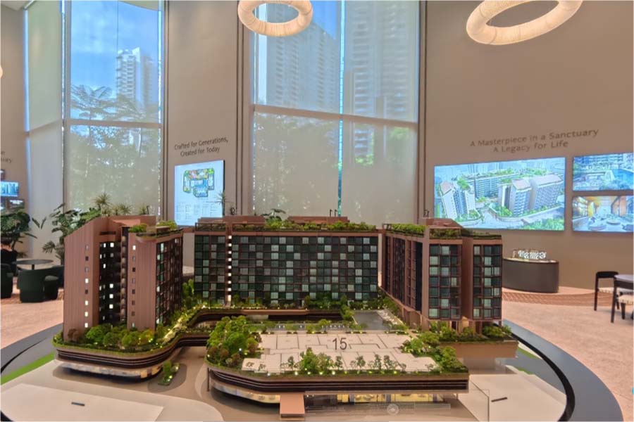 The Robertson Opus showflat scale model displaying the Robertson Quay development in District 9 Singapore.