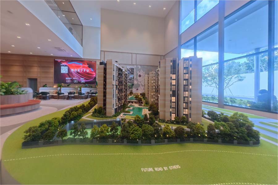 The SEN showflat scale model showcasing residential blocks, facilities layout, and site planning along Jalan Jurong Kechil
